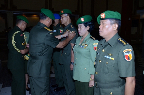Pangdam V/Brawijaya Mayjen TNI Eko Wiratmoko melantik tiga pejabat baru di lingkungan Kodam V/Brawijaya. (penerangan Kodam/surabayaupdate)